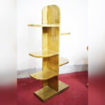 Golden-Color-Showpis-Stand-01-confidencefurniture